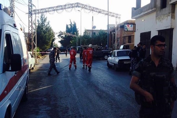 انتشار الجيش والصليب الأحمر اللبناني عقب عمليات التفجير