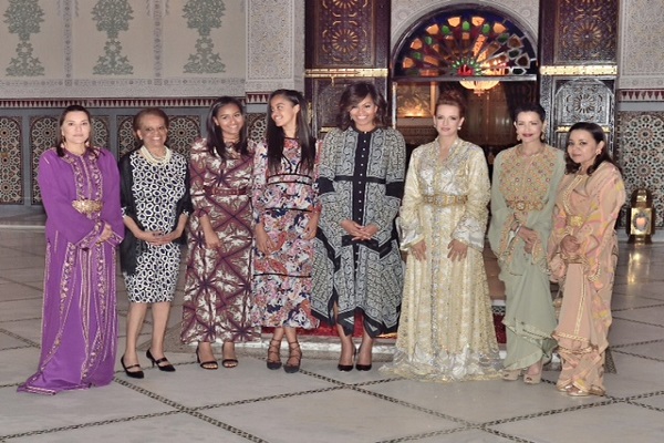 ميشال أوباما وابنتيها رفقة الأميرات المغربيات