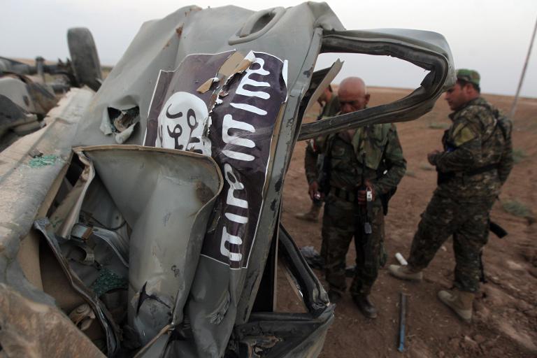 مقتل اثنين من القادة العسكريين لداعش في غارة على الموصل