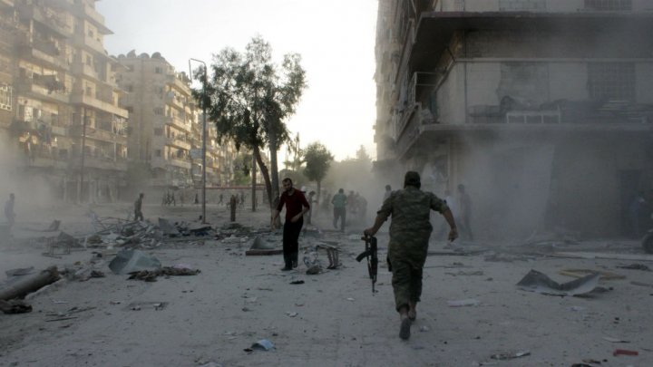 13 ألف مدني فروا من منبج في شمال سوريا خلال شهر من المعارك