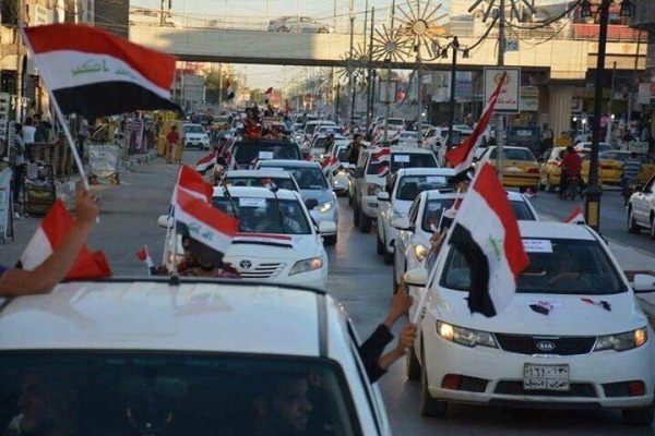 جموع المشاركين في مليونية الصدر يصلون الى بغداد قادمين من مختلف المحافظات