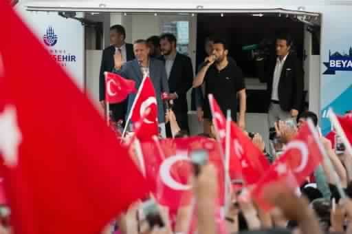 أردوغان يدعو واشنطن الى تسليم غولن بعد فشل الإنقلاب