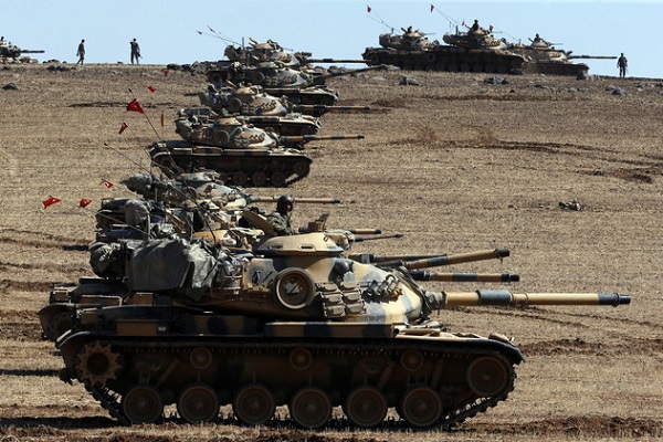 الجيش التركي يتمتع بتدريب وتجهيز جيد