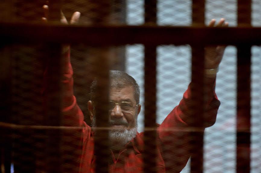مصر: أكتوبر موعدا للنظر في طعنين مقدمين من مرسي