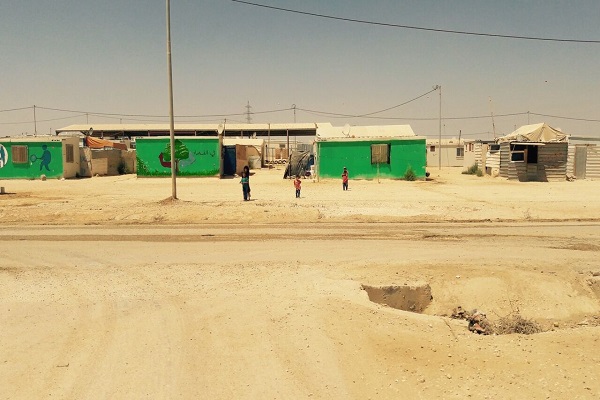 أطفال يلعبون في مخيم الزعتري