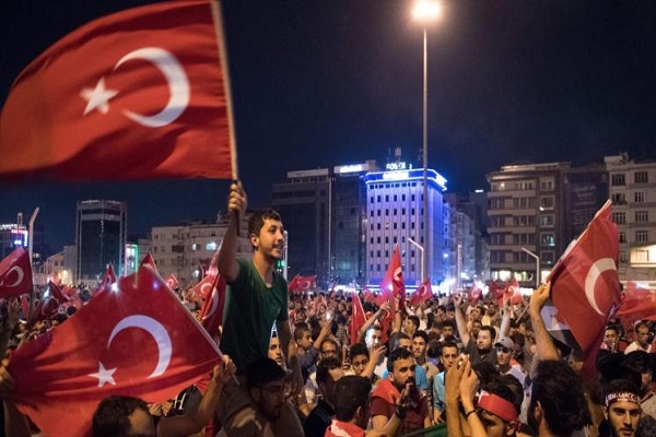 هل دعمت بعض الدول الانقلاب الفاشل في تركيا ؟