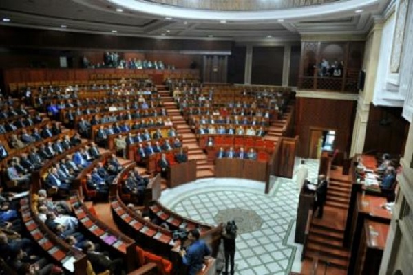 المغرب: احتجاجات على إقرار البرلمان مشروع قانون رفع سن التقاعد