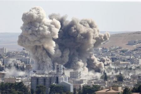 التحالف الدولي يحقق في سقوط مدنيين خلال غارات في سوريا