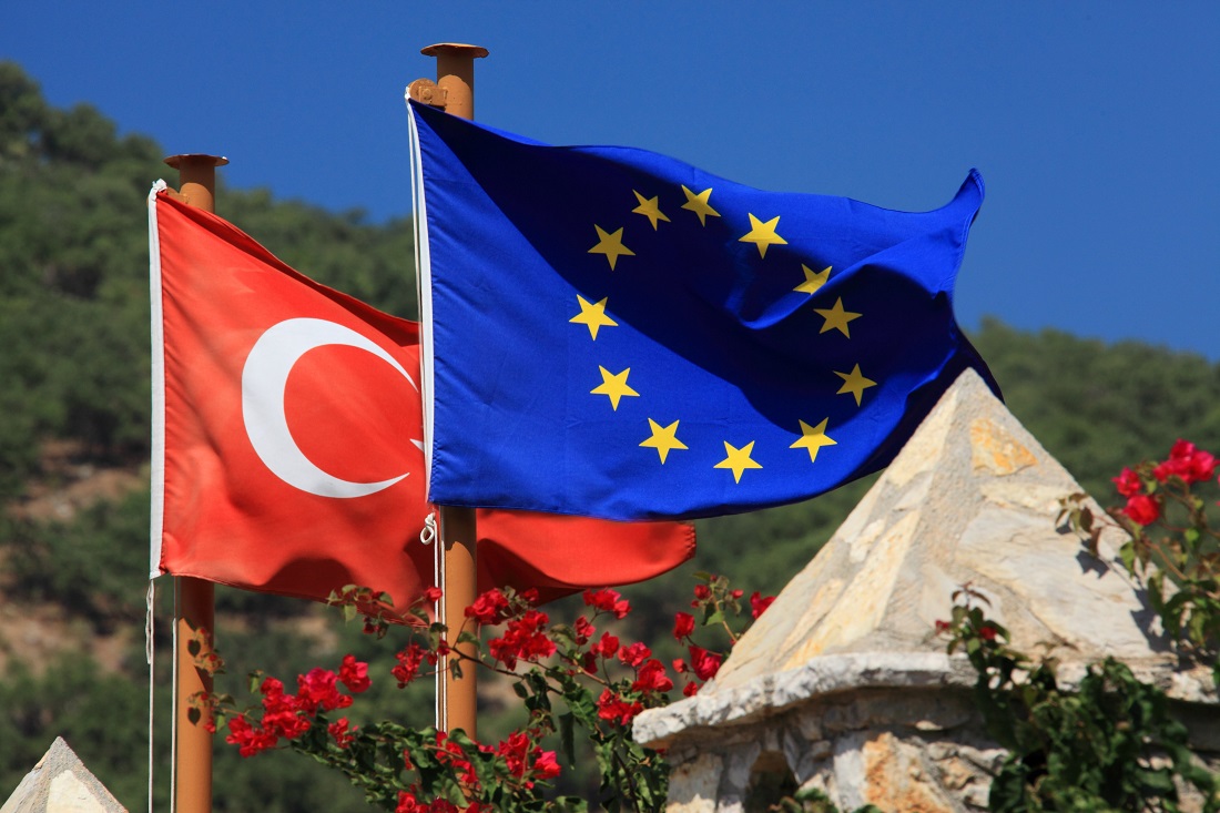 النمسا تدعو لوقف انضمام تركيا الى اوروبا