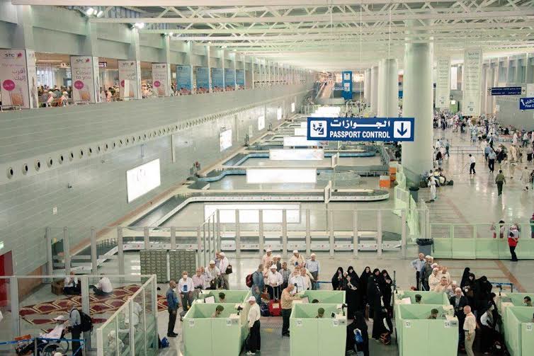 مطار الملك عبدالعزيز بجدة يستقبل أولى رحلات الحج