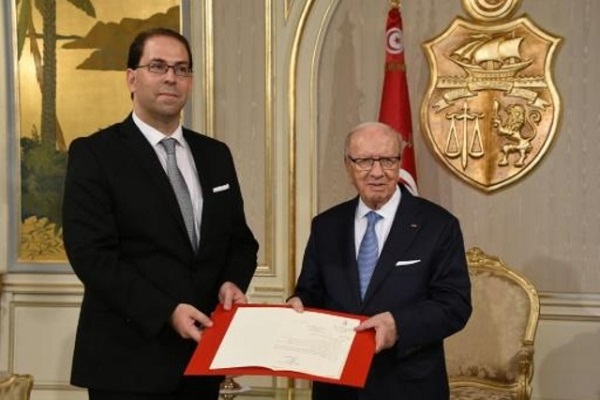 أصغر سياسي يتم تكليفه ترؤس حكومة في تاريخ تونس