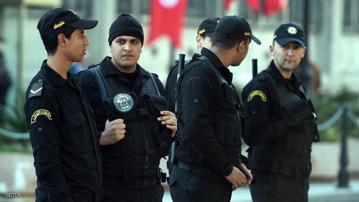 اعتقال عناصر شرطة استدرجوا تاجر عملة في تونس