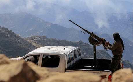 الجيش اليمني يستعيد مركز محافظة من القاعدة
