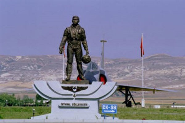 قاعدة اكينجي الجوية التركية
