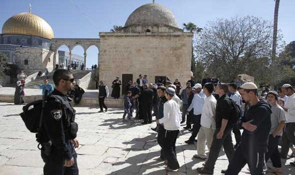الاردن يندد بدخول يهود متشددين باحة المسجد الأقصى