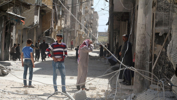 51 قتيلًا مدنيًا في قصف على حلب وريفها الغربي