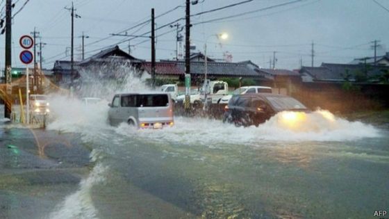 قتيل واكثر من ستين جريحا في اليابان جراء اعصار ميندولي