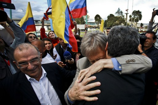 الحكومة الكولومبية والمتمردون يتطلعون إلى التوقيع رسميا على اتفاق السلام