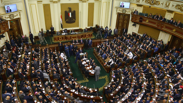 النواب المصري يقر قانونا حول بناء وترميم الكنائس