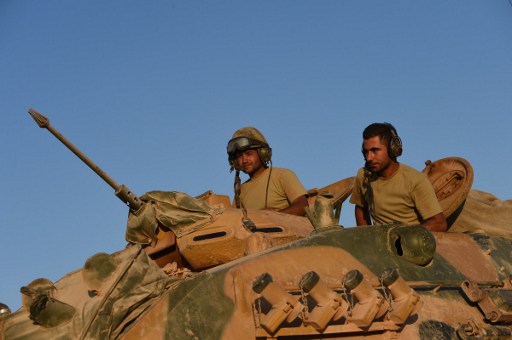 حزب العمال الكردستاني يقتل 13 جنديا تركيا وحارسا