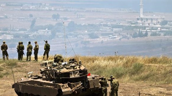 الجيش الاسرائيلي يقصف مواقع للقوات السورية في الجولان
