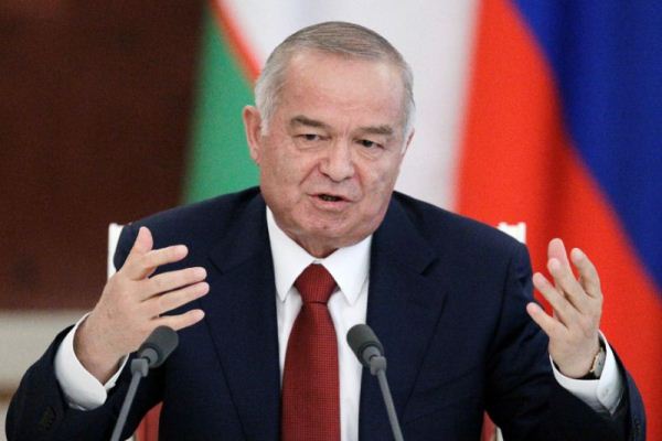رئيس اوزبكستان اسلام كريموف في حالة 
