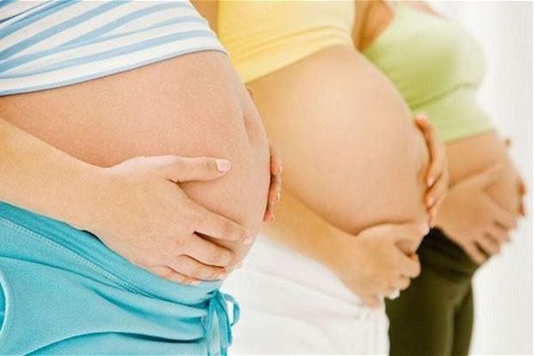 الولادة القيصرية تزيد احتمالات البدانة عند الأطفال