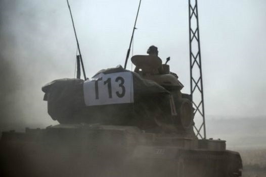 دبابات تركية تدخل الى الاراضي السورية وتفتح جبهة جديدة