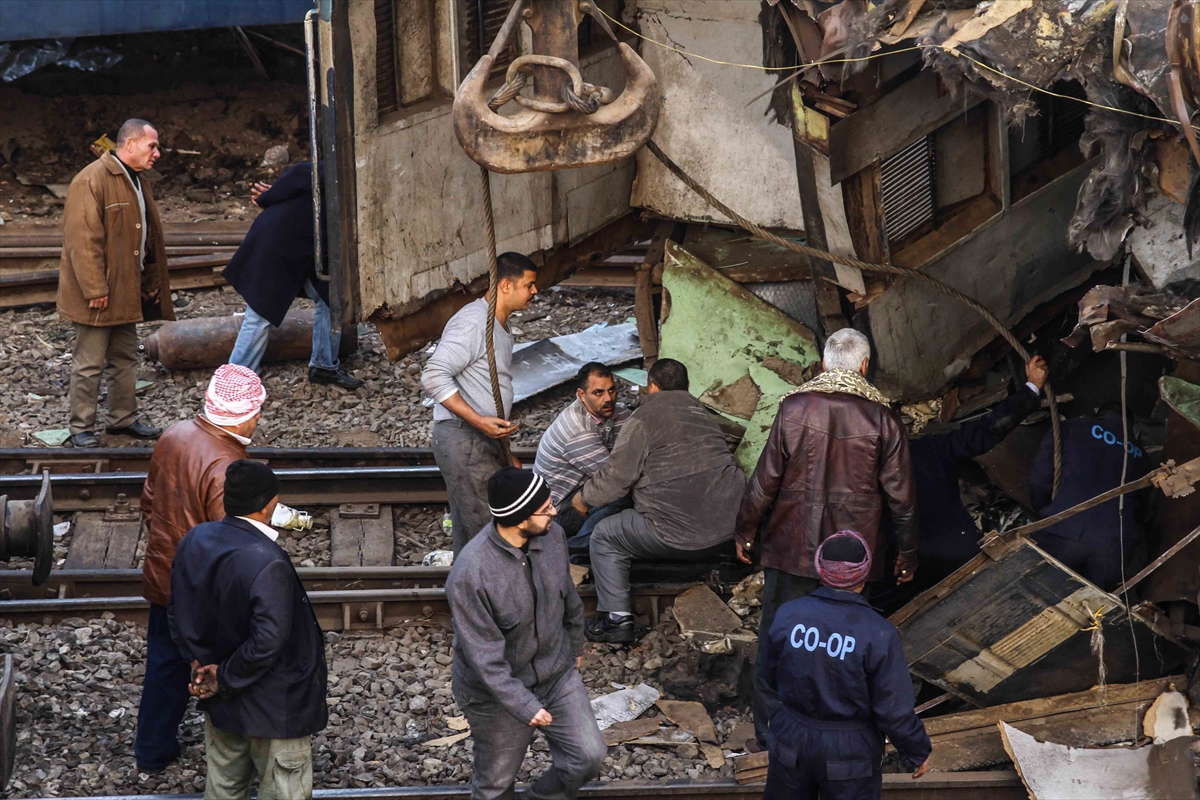 مصر: 27 قتيلا على الأقل في حادثين بالصعيد