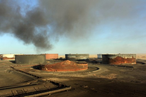 قوات الحكومة الموازية تسيطر على ميناء نفطي ثالث في ليبيا