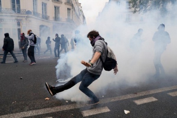 عنف خلال تظاهرة ضد إصلاح قانون العمل في فرنسا