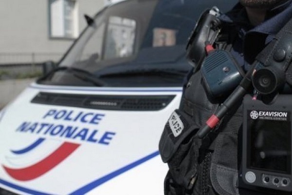 اتهام امرأة بالضلوع بمحاولة تفجير سيارة مفخخة في باريس