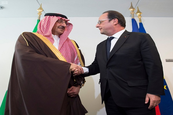 الأمير محمد بن نايف يلتقي الرئيس الفرنسي هولاند