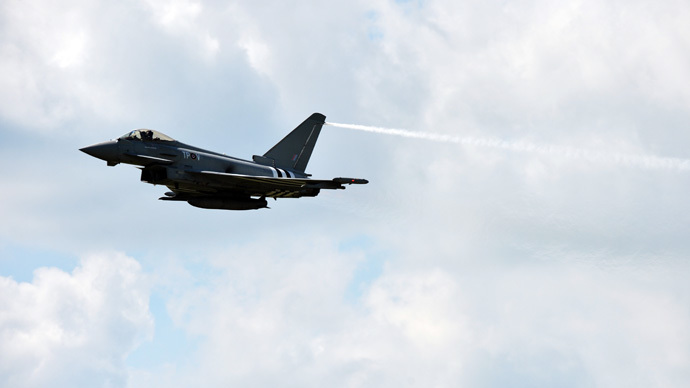 بريطانيا ترسل طائرات مقاتلة لاعتراض قاذفتين روسيتين