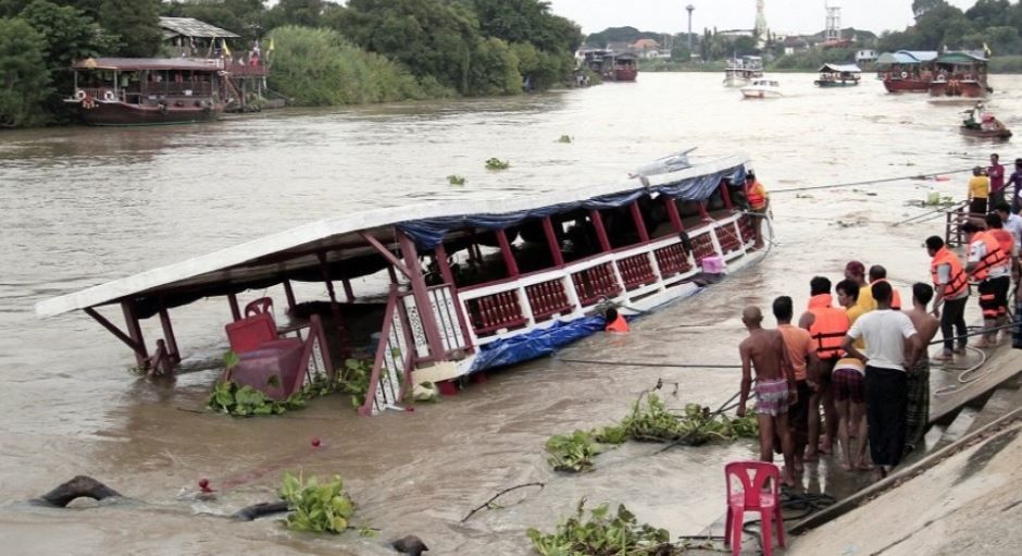 18 قتيلًا و12 مفقودًا حصيلة ضحايا غرق سفينة في تايلاند