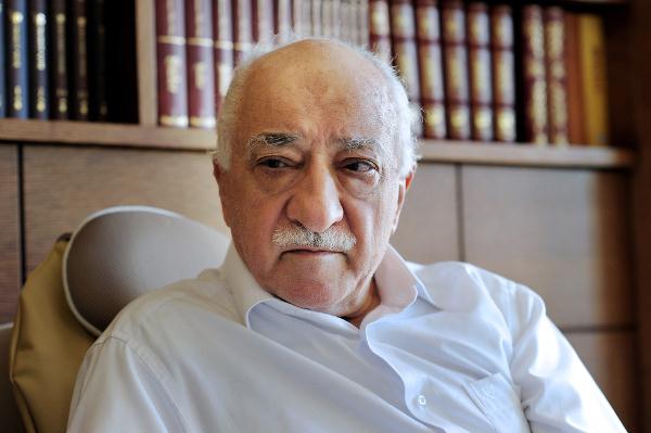 القضاء التركي يتهم صحافيين بالاتصال بجماعة غولن