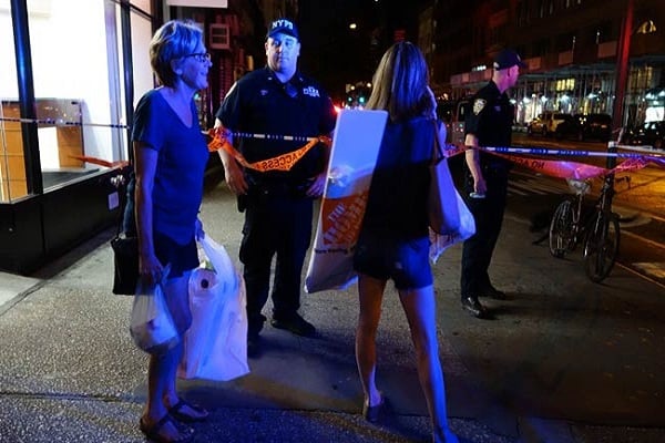 شرطة نيويورك تبحث عن رجل على ارتباط باعتداء السبت