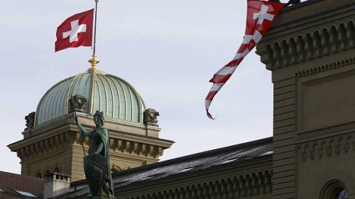 استفتاء في سويسرا حول قانون جديد لأجهزة الاستخبارات