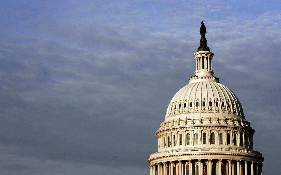 الادارات الاميركية مهددة بالشلل بعد رفض الكونغرس قانونا لتمويلها