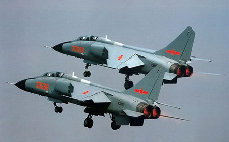 طائرات عسكرية صينية تحلق فوق مضيق قرب اليابان