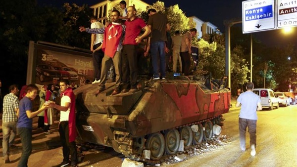32 ألف موقوف قيد التحقيق في تركيا بعد المحاولة الانقلابية
