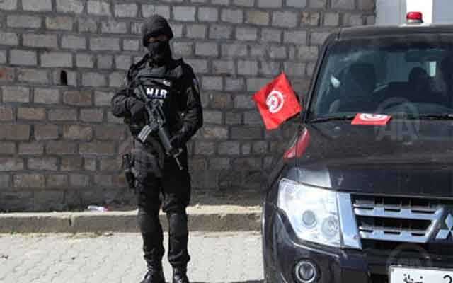 تونس توقف موظفًا سرب معلومات أمنية لمتطرفين