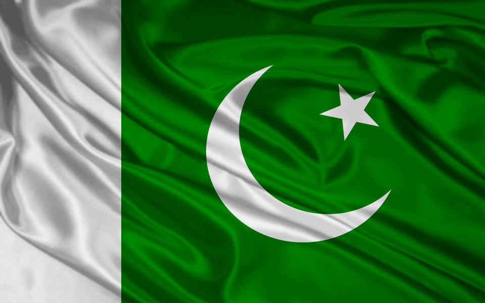 باكستان تعتقل 160 احتفلوا باغتيال مسؤول عارض قوانين التجديف