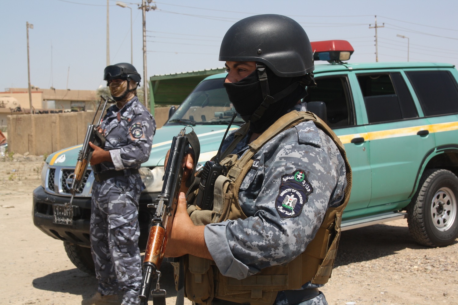 18 قتيلًا في تفجيرين انتحاريين استهدفا أسواقًا في بغداد