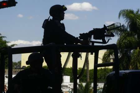 المهاجم الذي استهدف موظفا بالقنصلية الاميركية في المكسيك مواطن اميركي