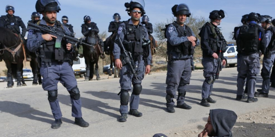 مقتل عربي إسرائيلي وشرطي خلال هدم قرية بدوية في صحراء النقب