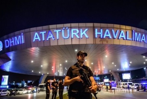 تركيا تنتقد رسميا أغنية فرنسية سخرت من هجوم اسطنبول