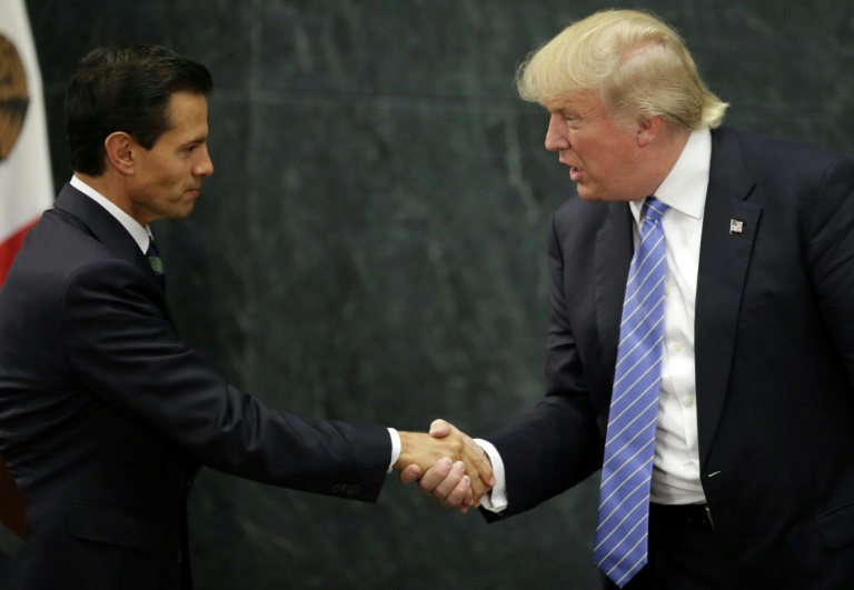 ترامب يخاطر باثارة غضب الشريك المكسيك