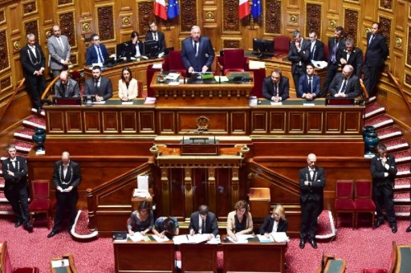 البرلمان الفرنسي يصوت اليوم على مشروع قانون الإرهاب