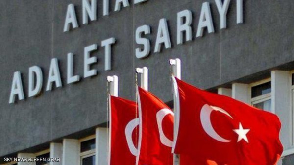 النيابة التركية تطلب السجن حتى 15 عاما لـ11 ناشطا حقوقيا